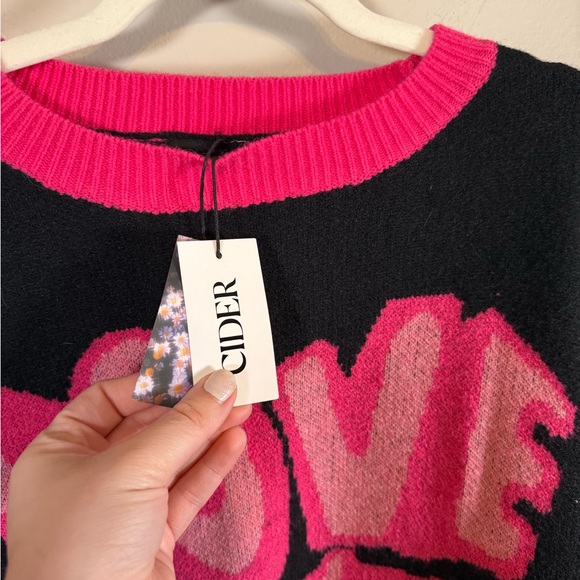 Cider • NWT Graphic Print Pink‎ and Black Sweater 1X Oversized Casual Pop Art - Picture 4 of 9